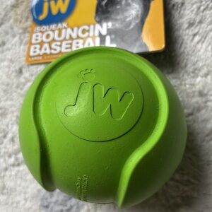 JW Pet Company Grass Green i Squeak Bouncin’ Baseball Large NWT